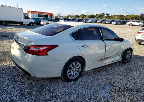 2016 Nissan Altima 2.5 z USA, uszkodzony, nr VIN 1N4AL3AP4GC248078